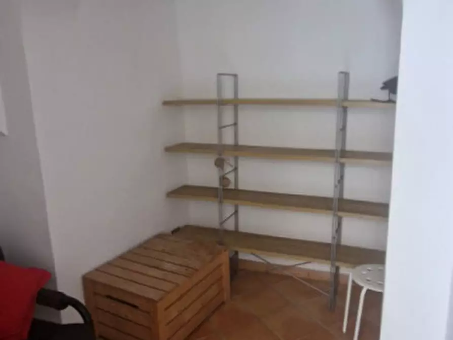 Immagine 37 di Appartamento in affitto  in Via Villari a Napoli