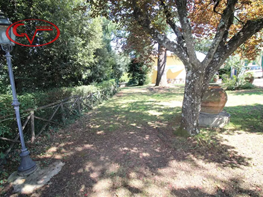 Immagine 8 di Villa in vendita  in via xxv aprile a Bucine