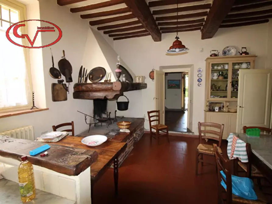 Immagine 27 di Villa in vendita  in via xxv aprile a Bucine