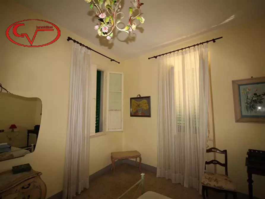 Immagine 35 di Villa in vendita  in via xxv aprile a Bucine