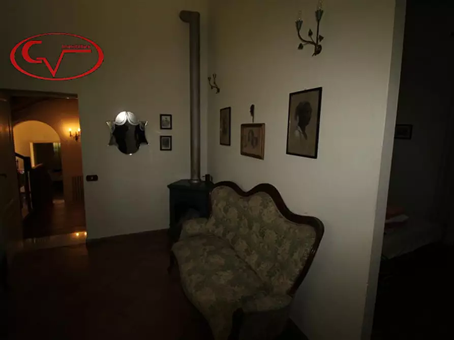 Immagine 36 di Villa in vendita  in via xxv aprile a Bucine