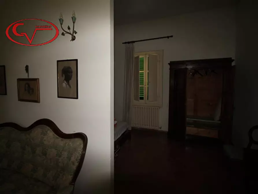 Immagine 37 di Villa in vendita  in via xxv aprile a Bucine