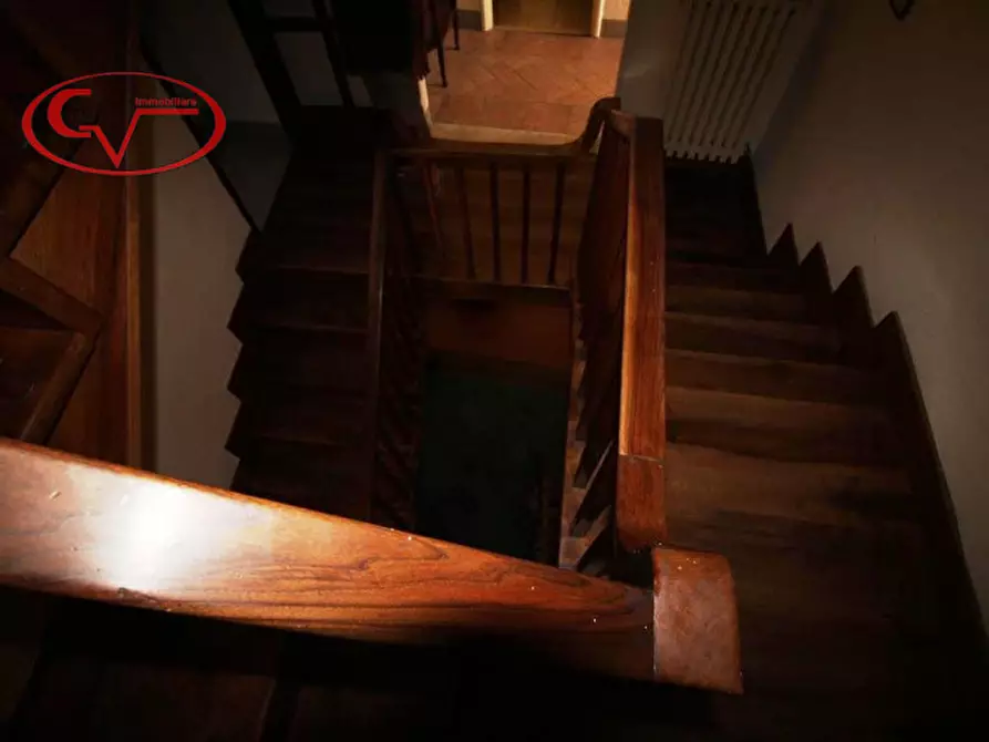 Immagine 50 di Villa in vendita  in via xxv aprile a Bucine