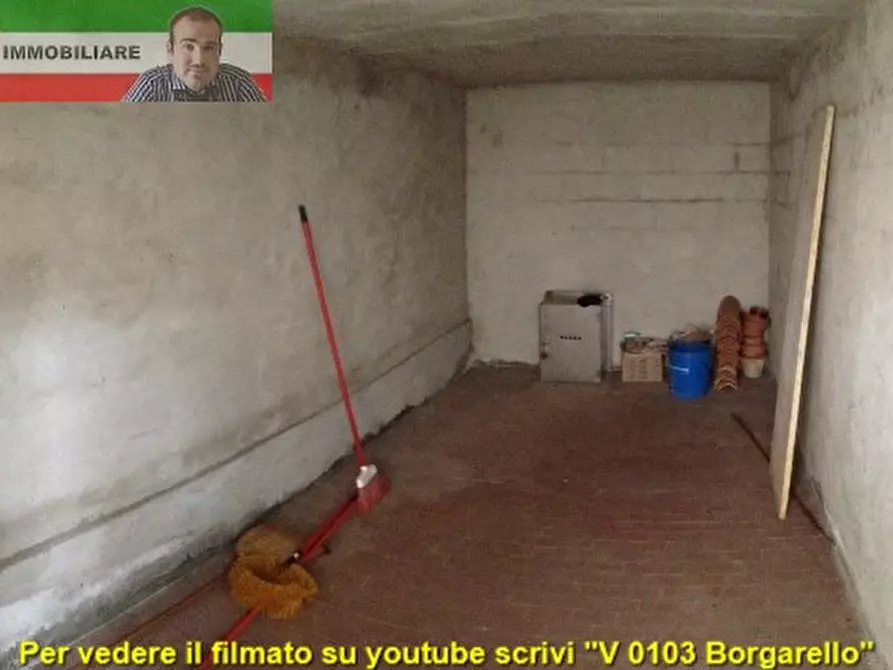 Immagine 12 di Appartamento in vendita  in via principale a Borgarello