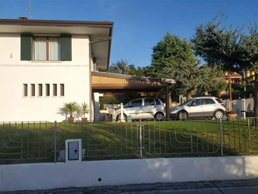 Immagine 1 di Casa indipendente in vendita  in SERRAGLIO a Baone