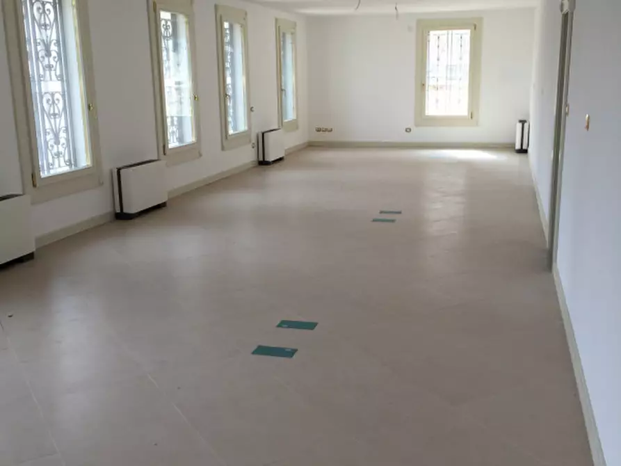 Immagine 3 di Ufficio in affitto  in Contrà Mure Carmini a Vicenza
