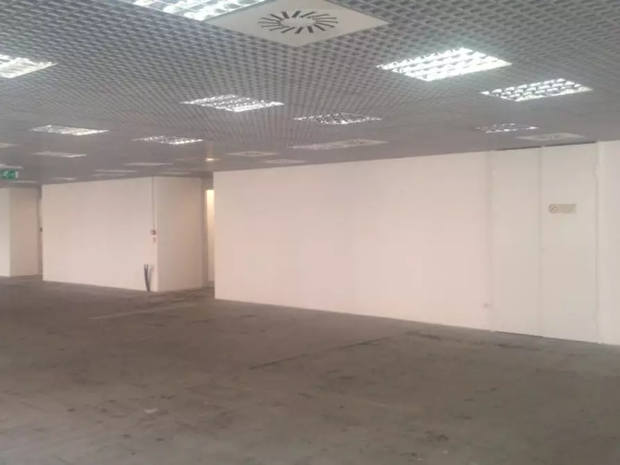Immagine 15 di Ufficio in affitto  in VIA OLGIA a Segrate