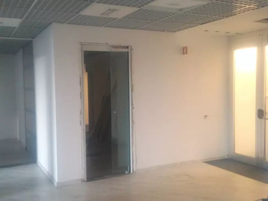 Immagine 19 di Ufficio in affitto  in VIA OLGIA a Segrate