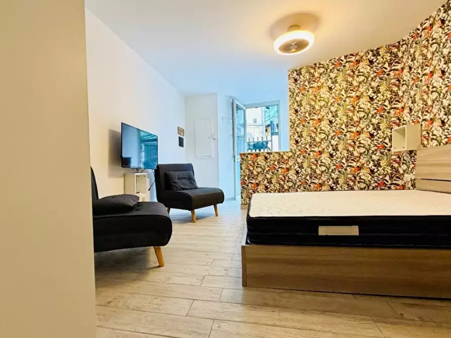 Immagine 1 di Appartamento in affitto  in Via Cangiani 44 a Napoli