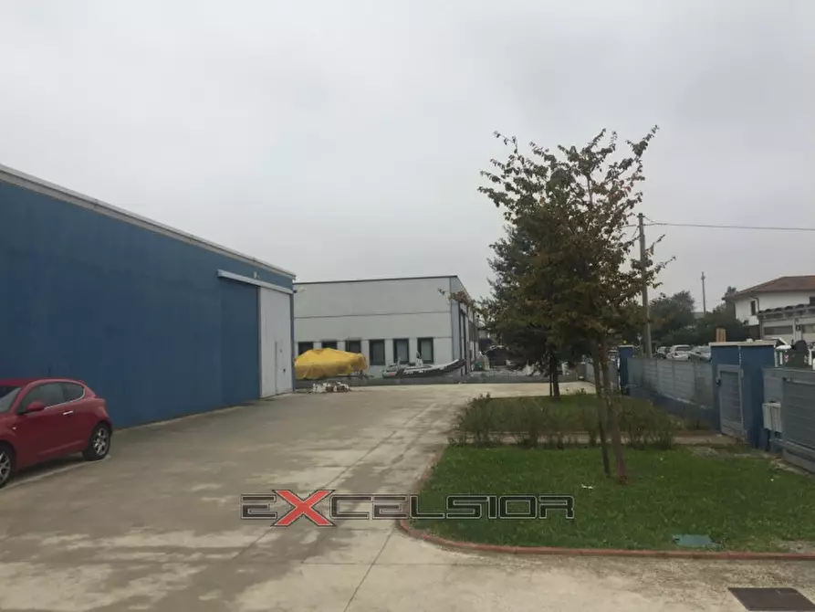 Immagine 3 di Capannone industriale in vendita  in C.so Risorgimento 160 - Porto Viro a Taglio Di Po