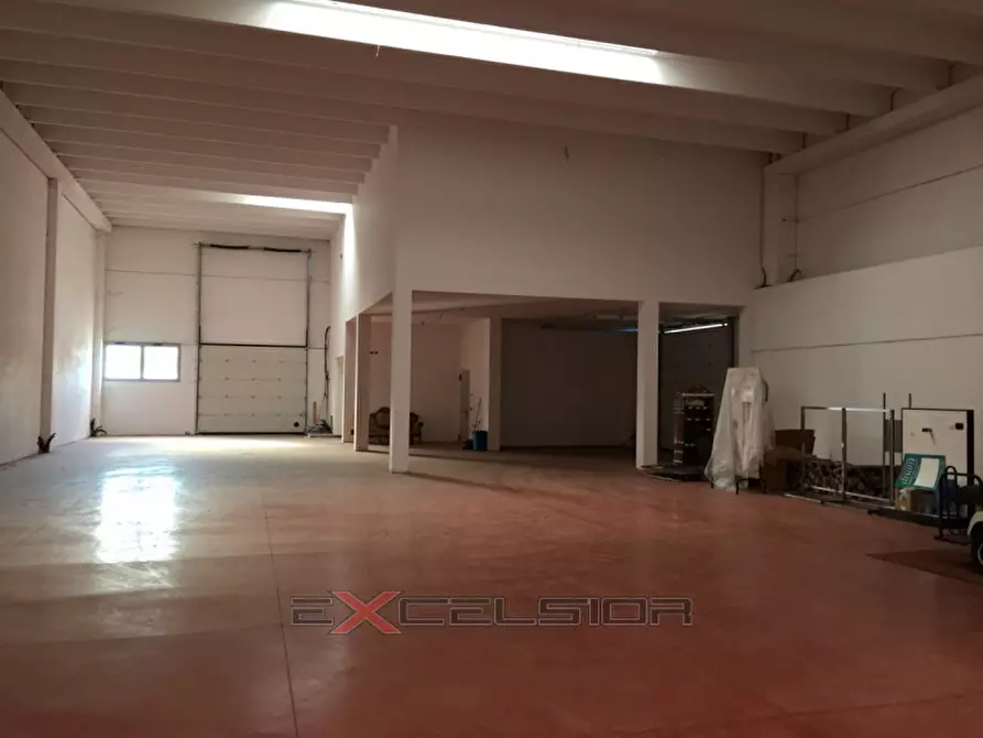 Immagine 3 di Capannone industriale in affitto  in C.so Risorgimento 160 - Porto Viro a Taglio Di Po
