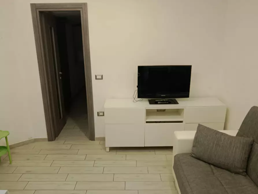 Immagine 1 di Appartamento in affitto  in Piazza Dante a Napoli