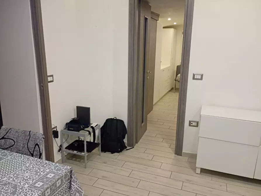 Immagine 10 di Appartamento in affitto  in Piazza Dante a Napoli