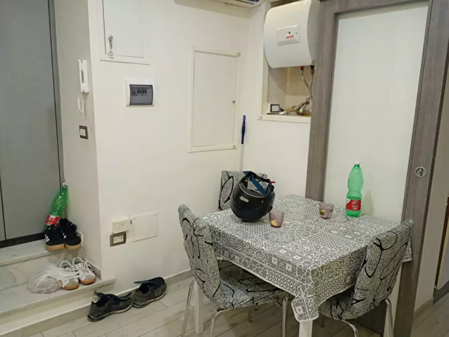 Immagine 11 di Appartamento in affitto  in Piazza Dante a Napoli