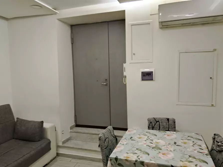 Immagine 12 di Appartamento in affitto  in Piazza Dante a Napoli