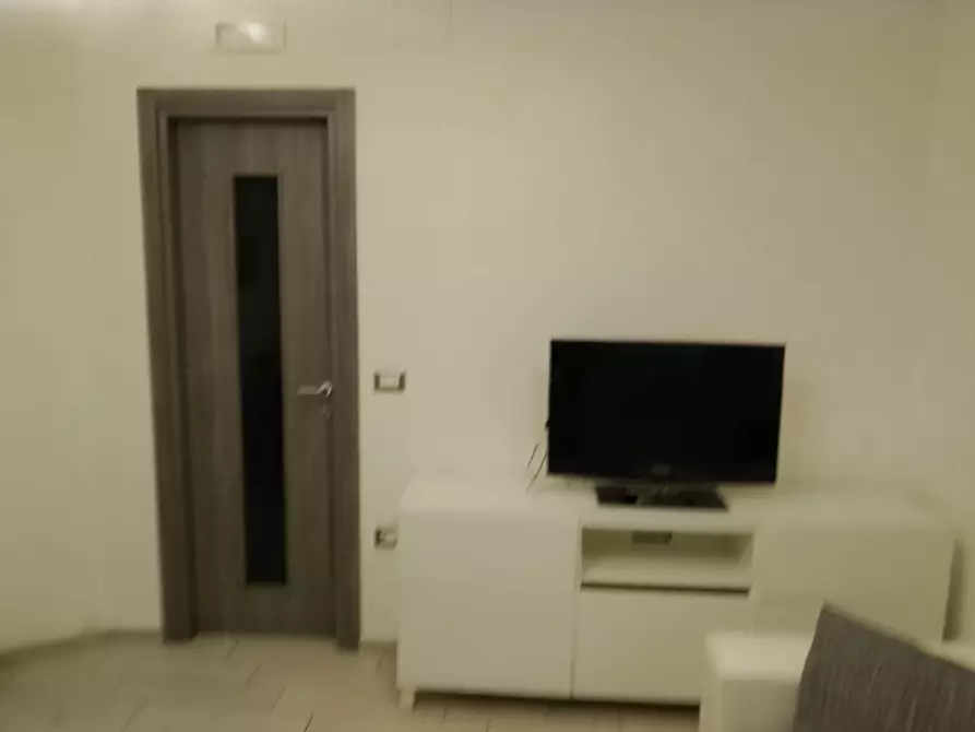 Immagine 15 di Appartamento in affitto  in Piazza Dante a Napoli