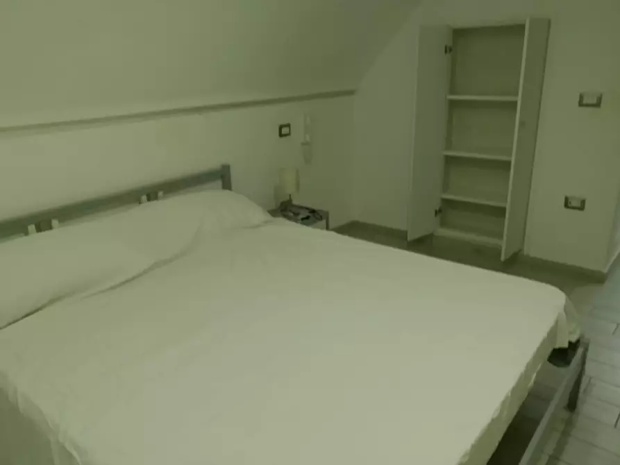Immagine 23 di Appartamento in affitto  in Piazza Dante a Napoli
