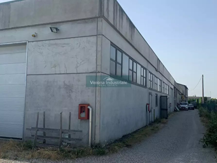 Immagine 2 di Capannone industriale in vendita  in Lugagnano di Sona a Sona