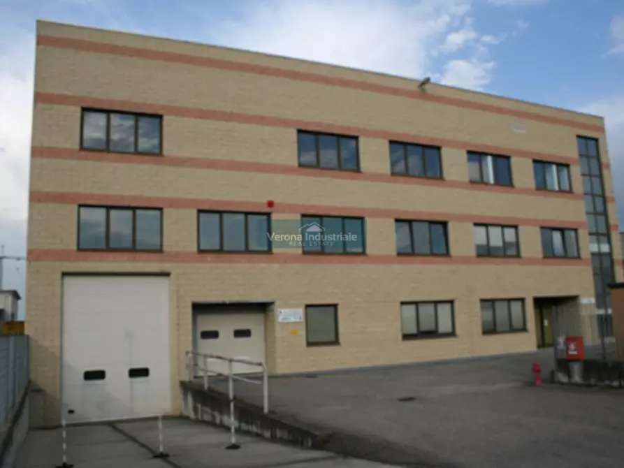 Immagine 1 di Capannone industriale in vendita  in Via Degli Imprenditori a Valeggio Sul Mincio