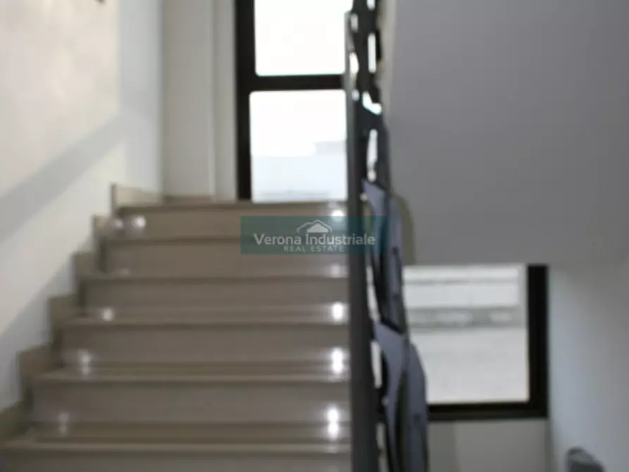 Immagine 3 di Capannone industriale in vendita  in Via Degli Imprenditori a Valeggio Sul Mincio