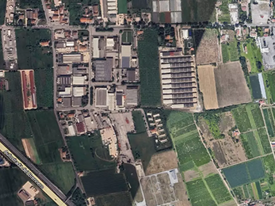 Immagine 1 di Capannone industriale in vendita  a Verona