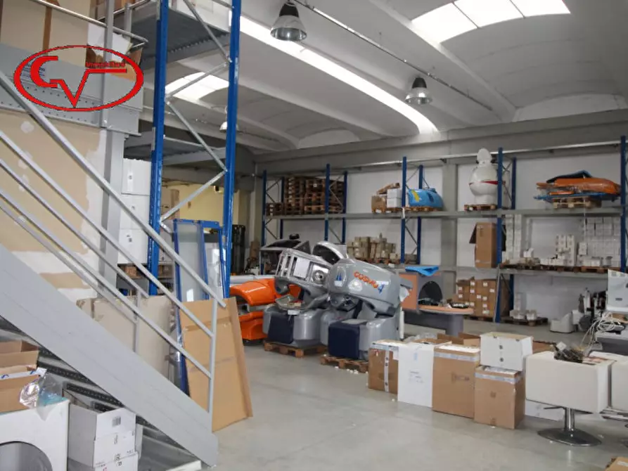 Immagine 7 di Capannone industriale in vendita  in via giacomo leopardi a Montevarchi