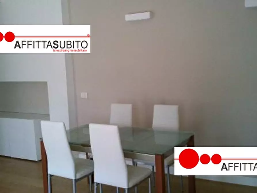 Immagine 1 di Appartamento in affitto  in Via Petrarca a Napoli