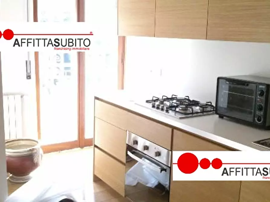 Immagine 6 di Appartamento in affitto  in Via Petrarca a Napoli