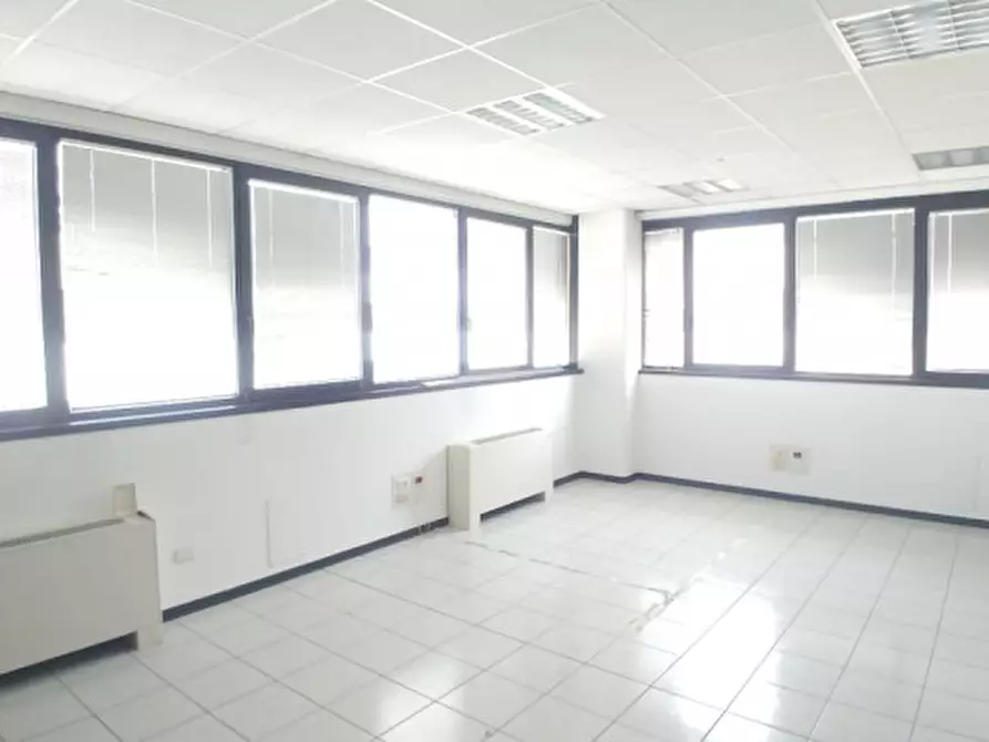 Immagine 21 di Ufficio in affitto  in VIA BURONA a Vimodrone