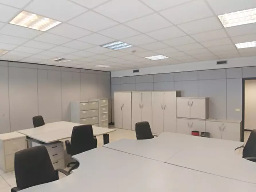 Immagine 2 di Ufficio in affitto  in VIA BURONA a Vimodrone