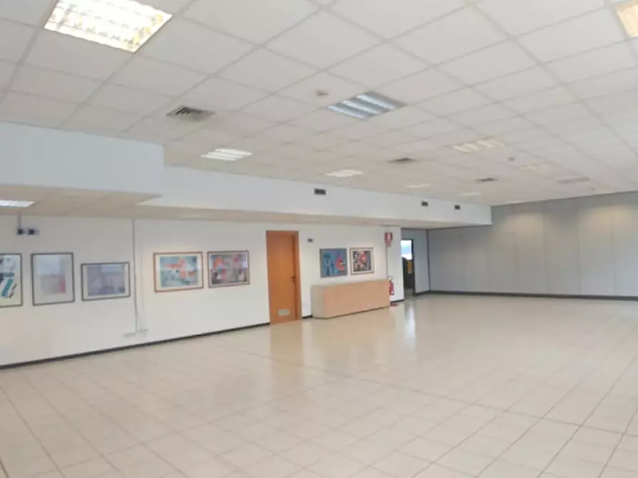 Immagine 4 di Ufficio in affitto  in VIA BURONA a Vimodrone