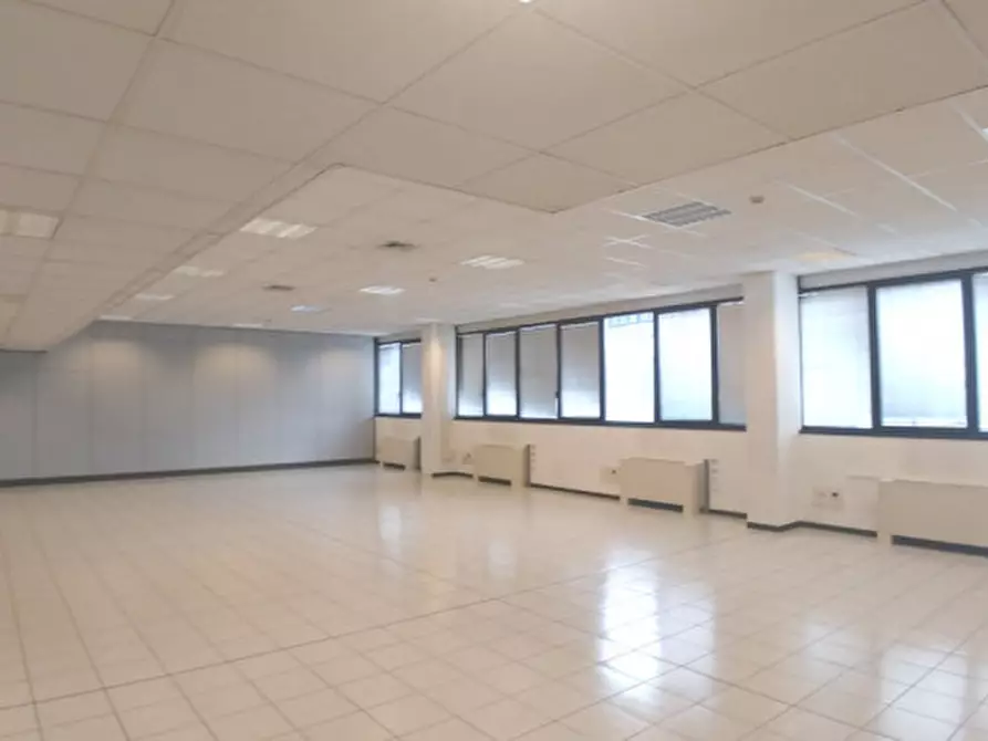 Immagine 6 di Ufficio in affitto  in VIA BURONA a Vimodrone