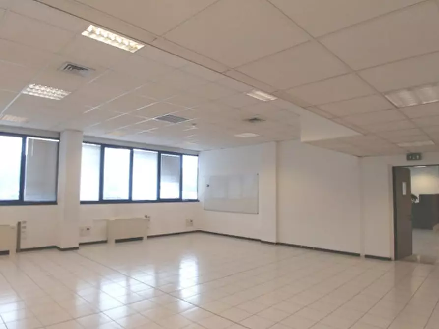 Immagine 9 di Ufficio in affitto  in VIA BURONA a Vimodrone