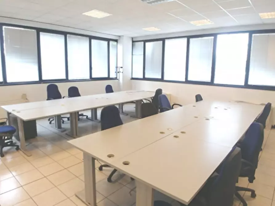 Immagine 11 di Ufficio in affitto  in VIA BURONA a Vimodrone