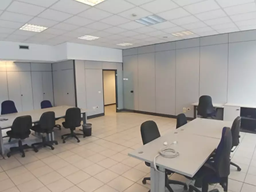 Immagine 15 di Ufficio in affitto  in VIA BURONA a Vimodrone