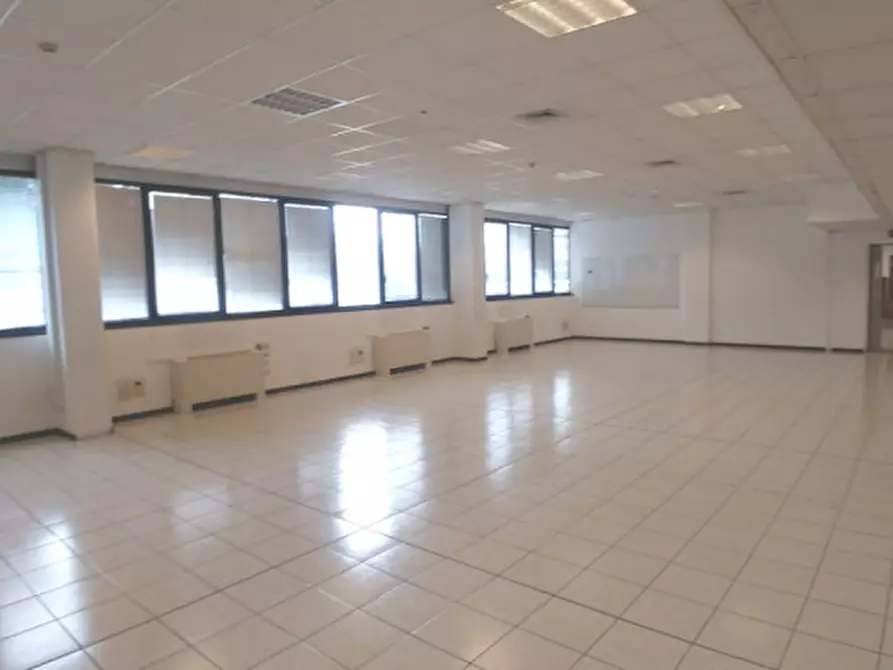 Immagine 17 di Ufficio in affitto  in VIA BURONA a Vimodrone