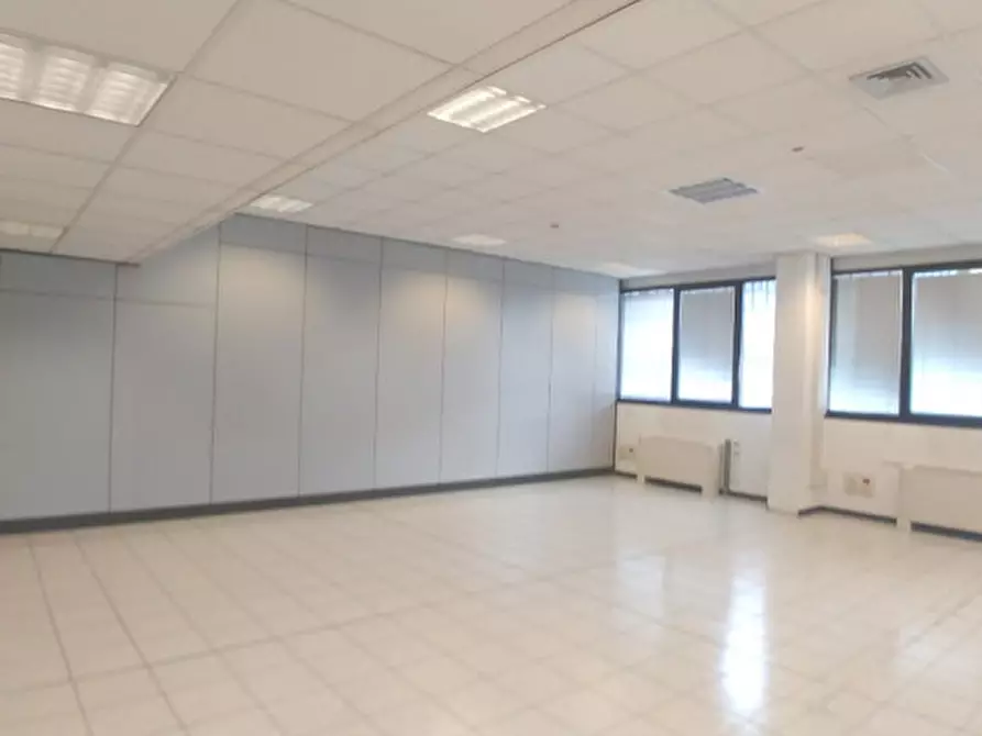 Immagine 18 di Ufficio in affitto  in VIA BURONA a Vimodrone