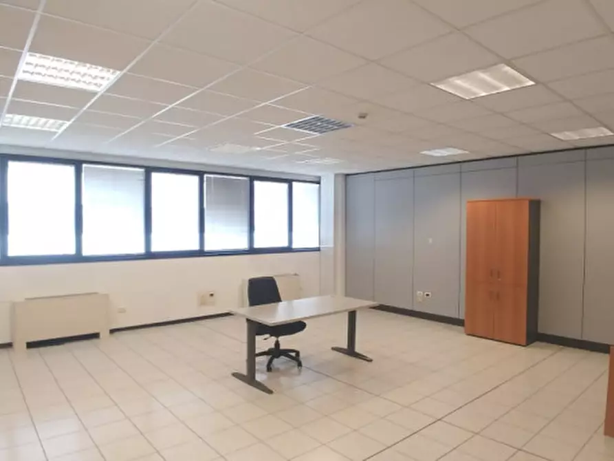 Immagine 19 di Ufficio in affitto  in VIA BURONA a Vimodrone