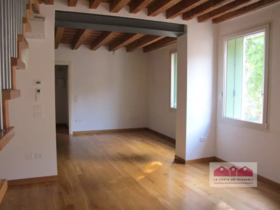 Immagine 1 di Appartamento in affitto  in Contrà della Piarda 5 a Vicenza