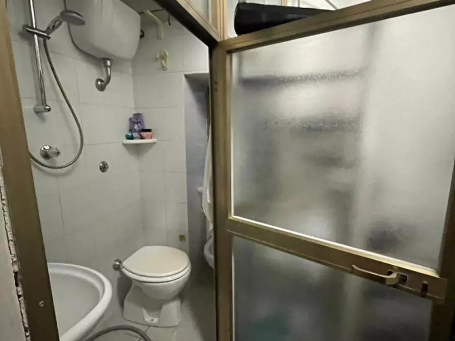 Immagine 6 di Appartamento in affitto  in Piazza Amedeo a Napoli