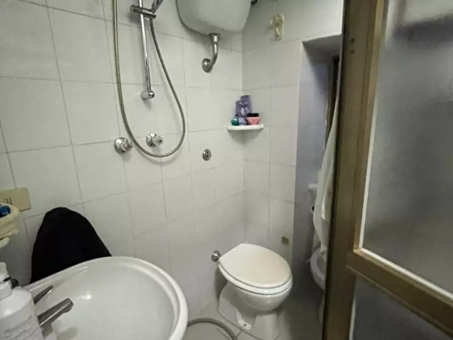 Immagine 8 di Appartamento in affitto  in Piazza Amedeo a Napoli