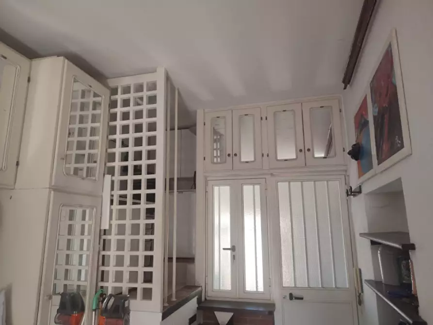 Immagine 17 di Appartamento in affitto  in Piazza Amedeo a Napoli