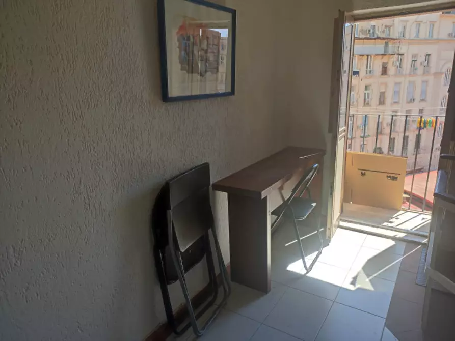 Immagine 31 di Appartamento in affitto  in Piazza Amedeo a Napoli