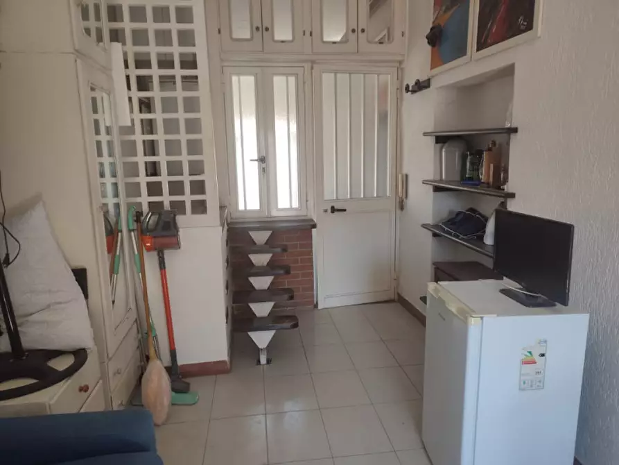 Immagine 36 di Appartamento in affitto  in Piazza Amedeo a Napoli