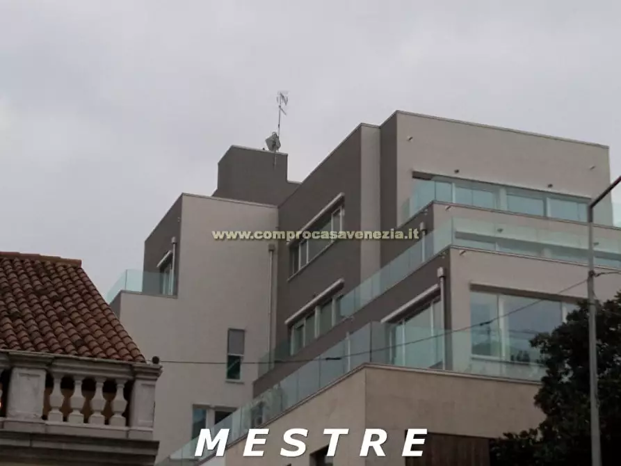 Immagine 6 di Appartamento in vendita  in QUERINI a Venezia