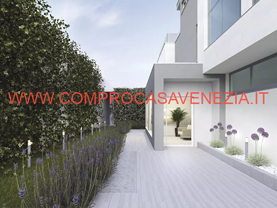 Immagine 11 di Appartamento in vendita  in QUERINI a Venezia
