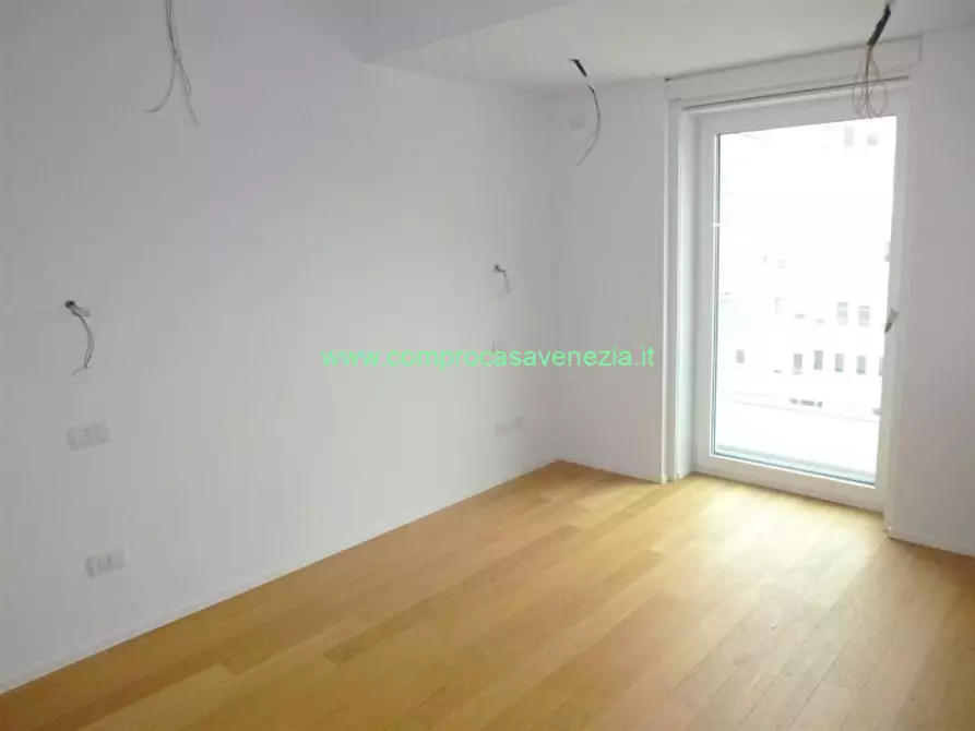 Immagine 13 di Appartamento in vendita  in QUERINI a Venezia