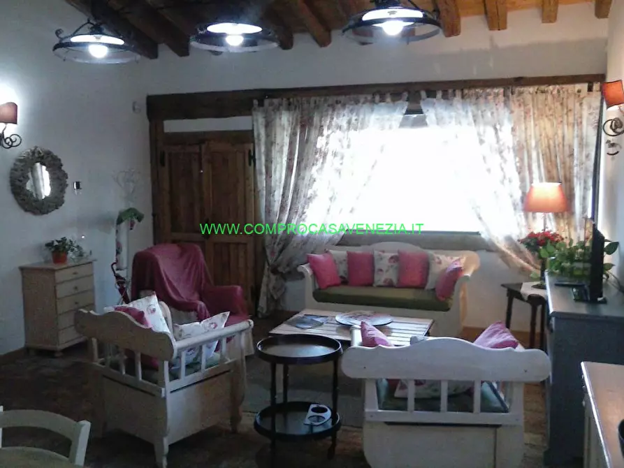 Immagine 30 di Bed & Breakfast in vendita  in sile a Spresiano