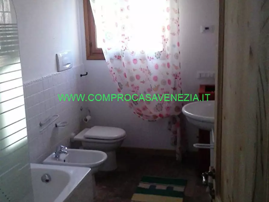 Immagine 42 di Bed & Breakfast in vendita  in sile a Spresiano