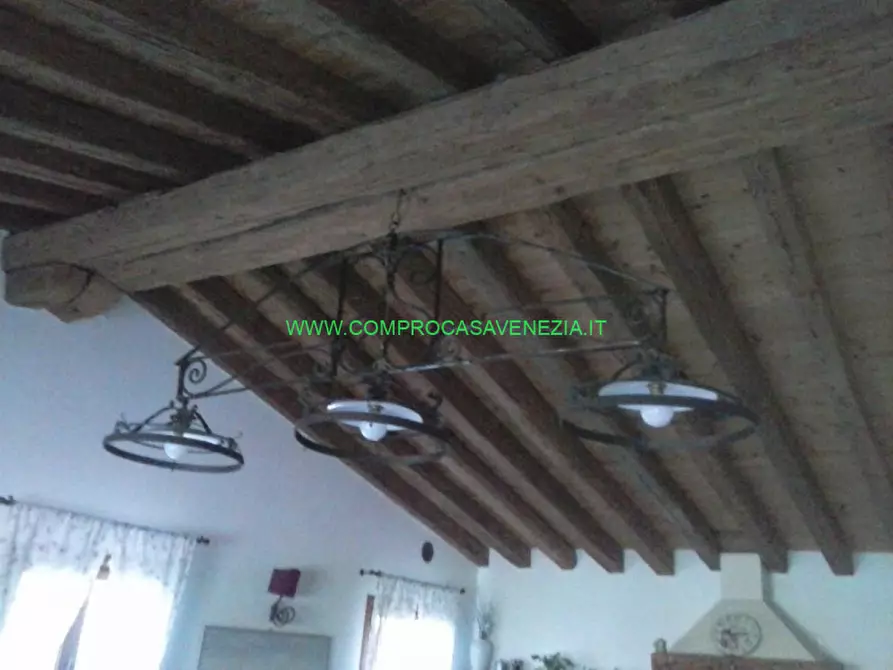 Immagine 45 di Bed & Breakfast in vendita  in sile a Spresiano